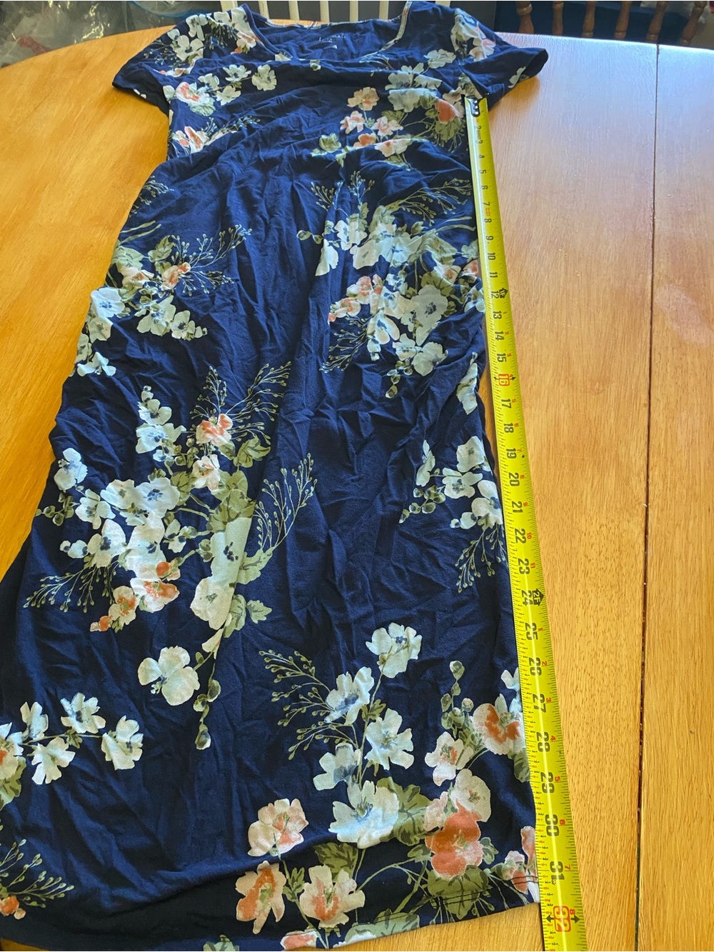 Isabel Maternity by Ingrid & Isabel Navy Floral Scoop-Neck Maternity Midi Dress - Picture 3 of 4